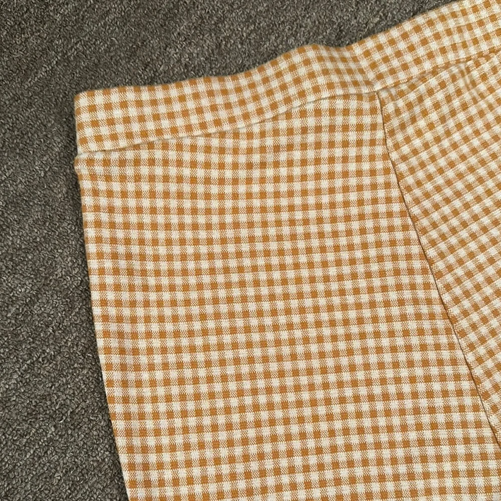 Gingham Tan/Dark Yellow Women's Shorts - Picture 6 of 11
